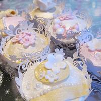 Vintage Wedding Cupcakes