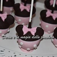 Minnie cakepops