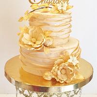 Gold Engagement Cake ✨🌼