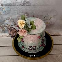 Birthday rose cake