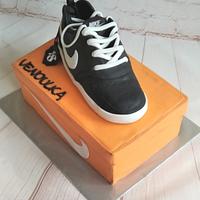 Shoe birthday cake