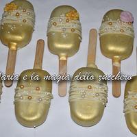 white, pink and gold cakepopsicles