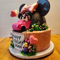 Minnie Mouse cake