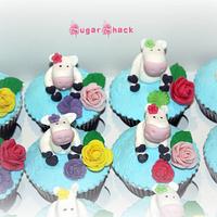 cow theme cupcakes!!