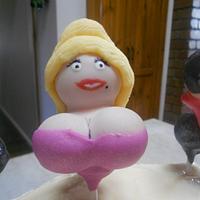 Dolly Parton cake pop