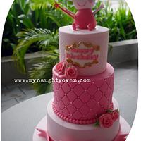 Peppa Pig Fairy Cake