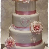 romantic roses cake