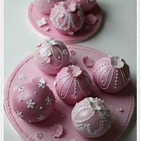 Mini Spherical Cakes