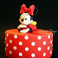 Minnie topper cake