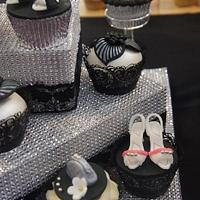 heels and handbag cupcakes 