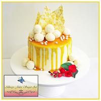 “Banana Pineapple Drip Cake”