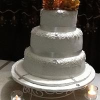 Round Wedding cake with Peony Flowers