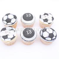 Bowling and Football cupcakes (plus tutorial)