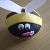 Bumblebee Cupcake