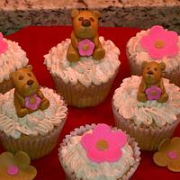 Sweet Bear Cupcakes