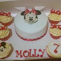Minnie mouse cake and cupcakes