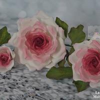 Gumpast roses