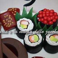 Sushi cake and minicupcakes