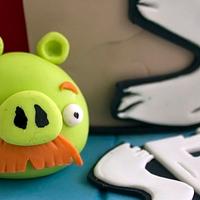 Angry Birds cake: Red