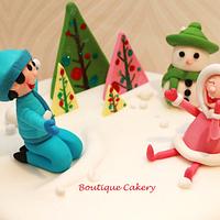 Christmas Cake - kids playing in the snow