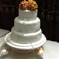 Round Wedding cake with Peony Flowers