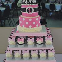 Minnie Mouse 1st Birthday - Cake, cupcakes and cookies!