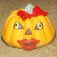 Halloween Bundt Pumpkin Cake