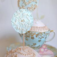Dandelion clock cupcakes