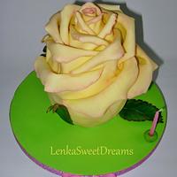 Big rose cake