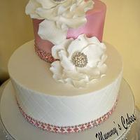 Loretta Fantasy Flower Wedding Cake