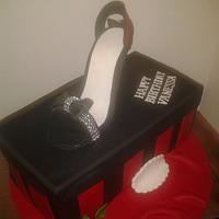 Stilleto shoe and shoe box cake