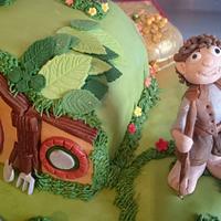 hobbit and Dragon double sided cake