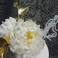 wedding cake with peony