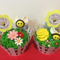 Bee Day Cake