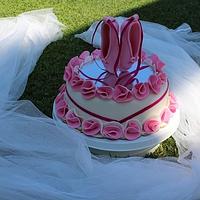 Another cake with pouent shoes!
