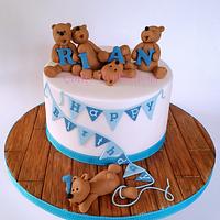 Teddy bears and bunting 1st birthday cake - cake by Kelly - CakesDecor