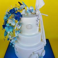 Wedding Cake White & Blue
