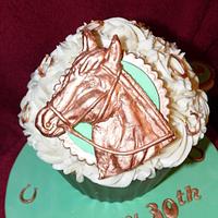 Horse Giant Cupcake with Matching Cupcakes
