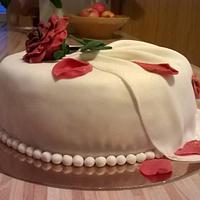 Cakes with red roses