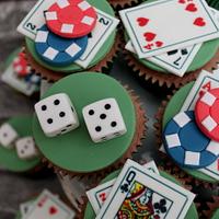 casino themed cupcakes 