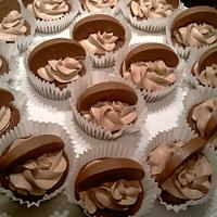 Cupcakes galore :-)