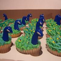 peacock cupcakes