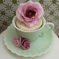 Cup and saucer cake