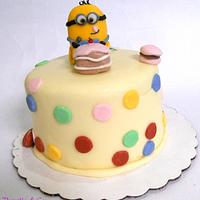 Minion Cake