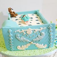 Baby shower cake with cupcakes 