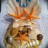 shell wedding cake