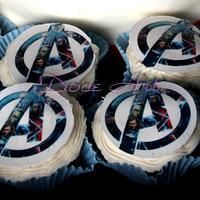 Captain America shield cake & cupcakes