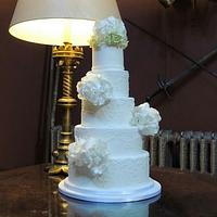 Hydrangeas wedding cake 