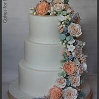 Waterfall wedding cake - soft colours 