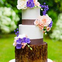 Rustic garden wedding cake